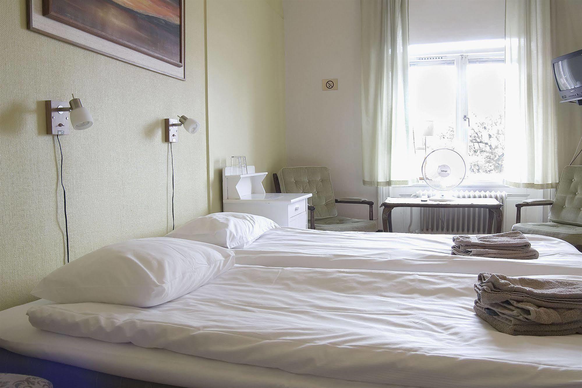 Jaernvaegshotellet Gävle Eksteriør billede